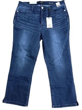 NWT Judy Blue Soak Up the Sun Capris